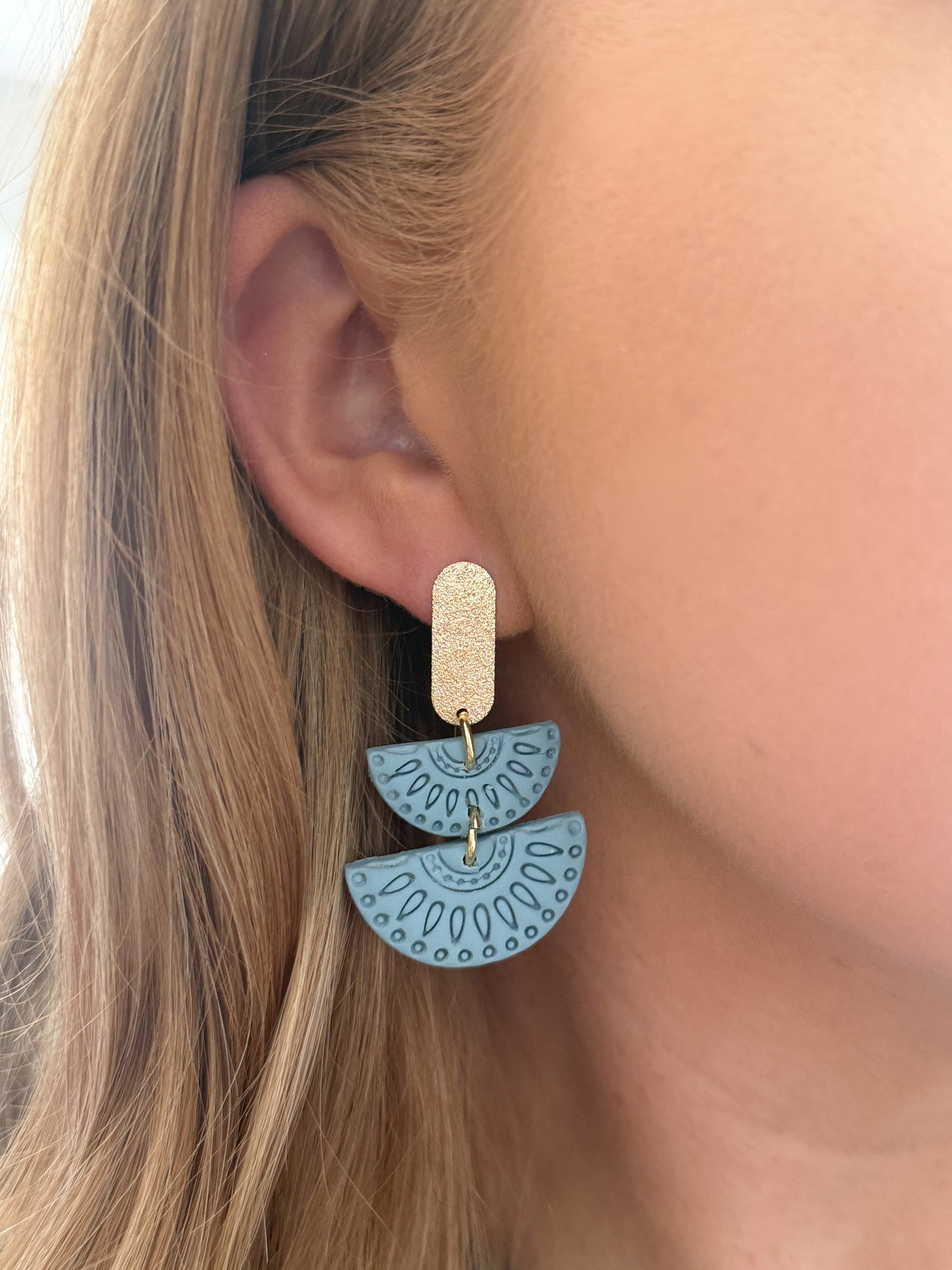 Cleo Dangles - Elemeant Blue