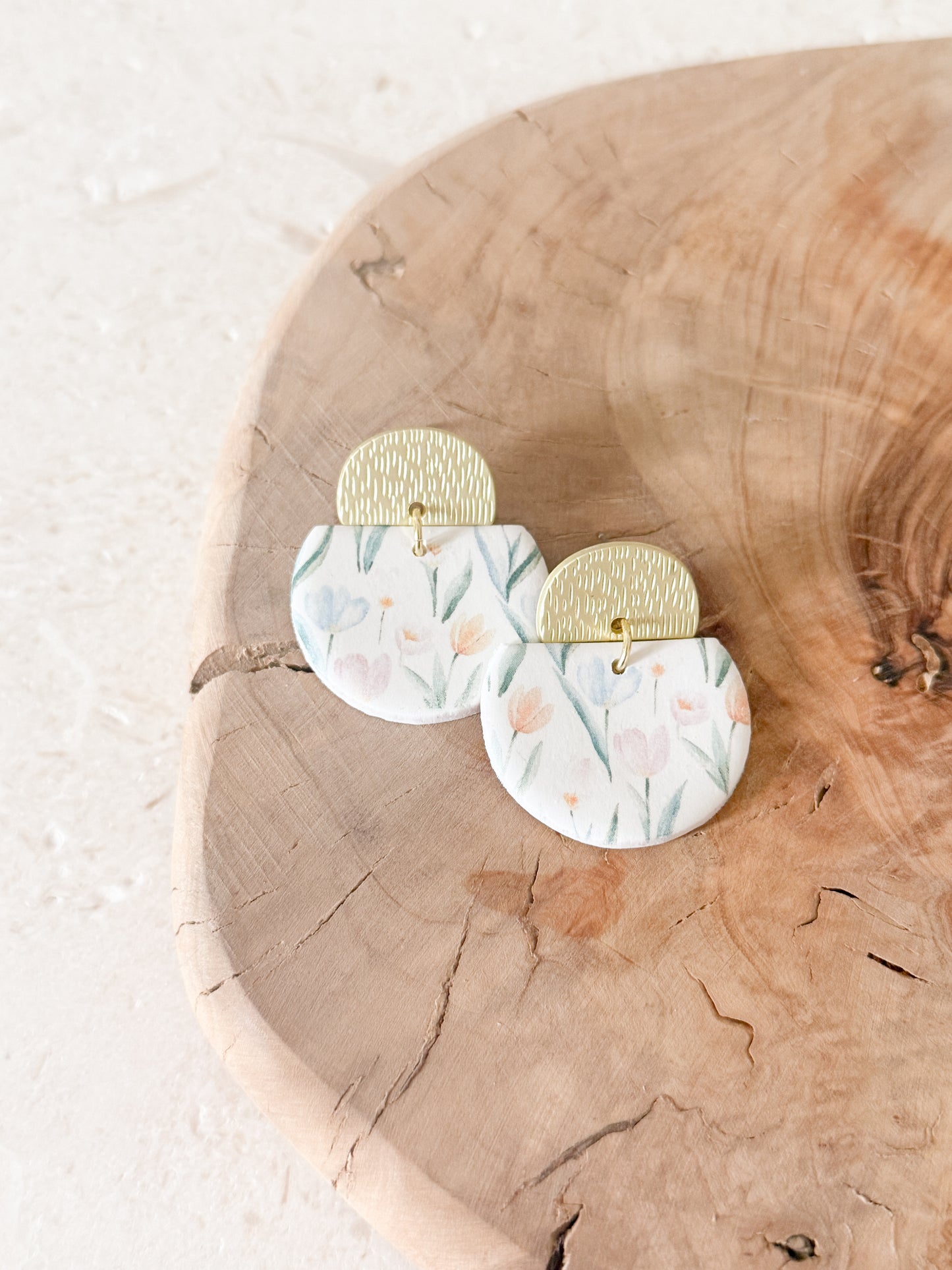 Maya Dangles