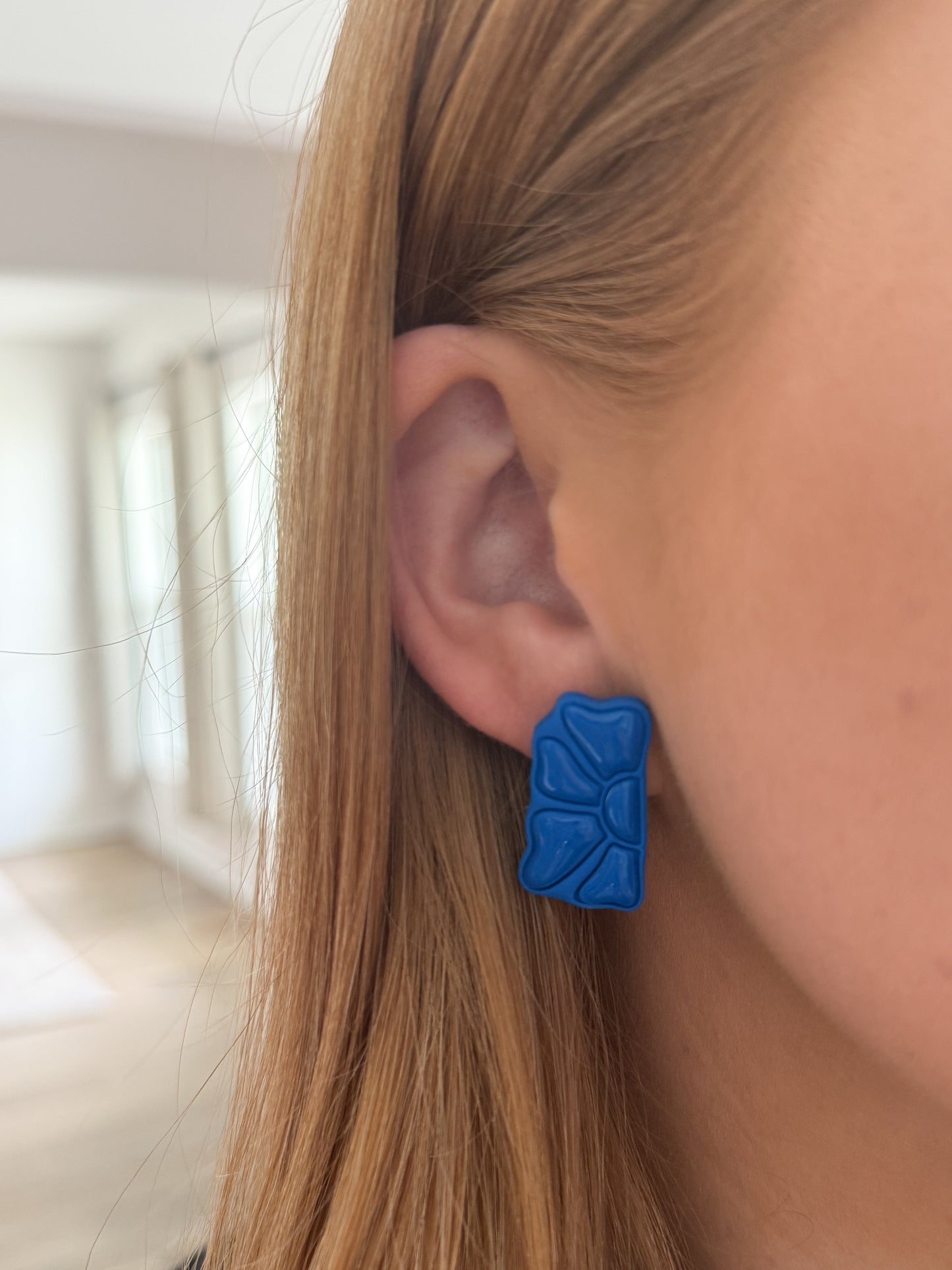 Deco Cobalt Flower