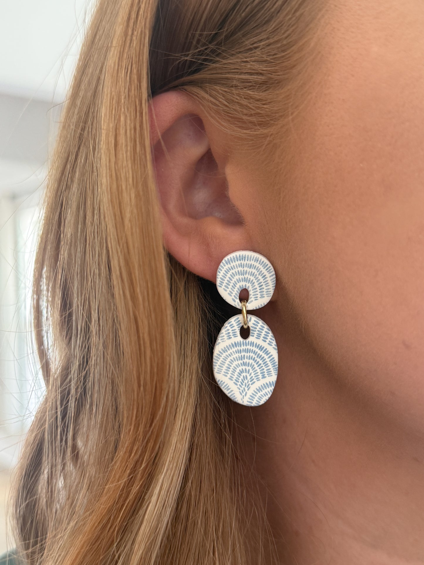 Hadley Dangles