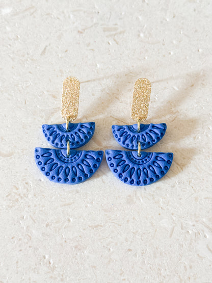 Cleo Dangles