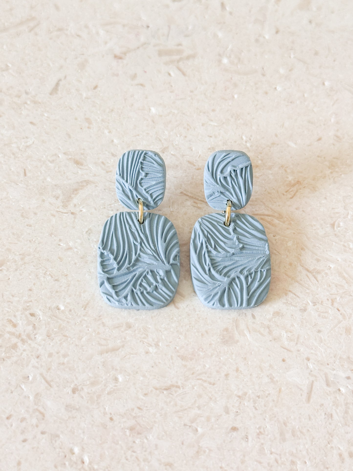 Leah Dangles - Elemeant Blue