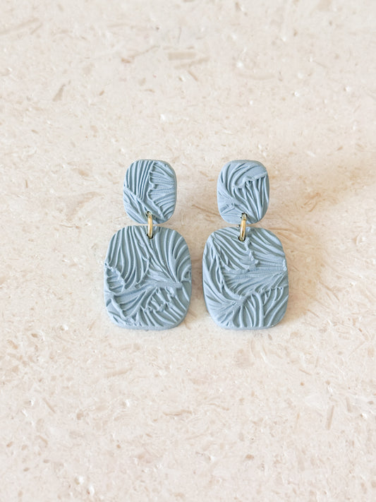 Leah Dangles - Elemeant Blue